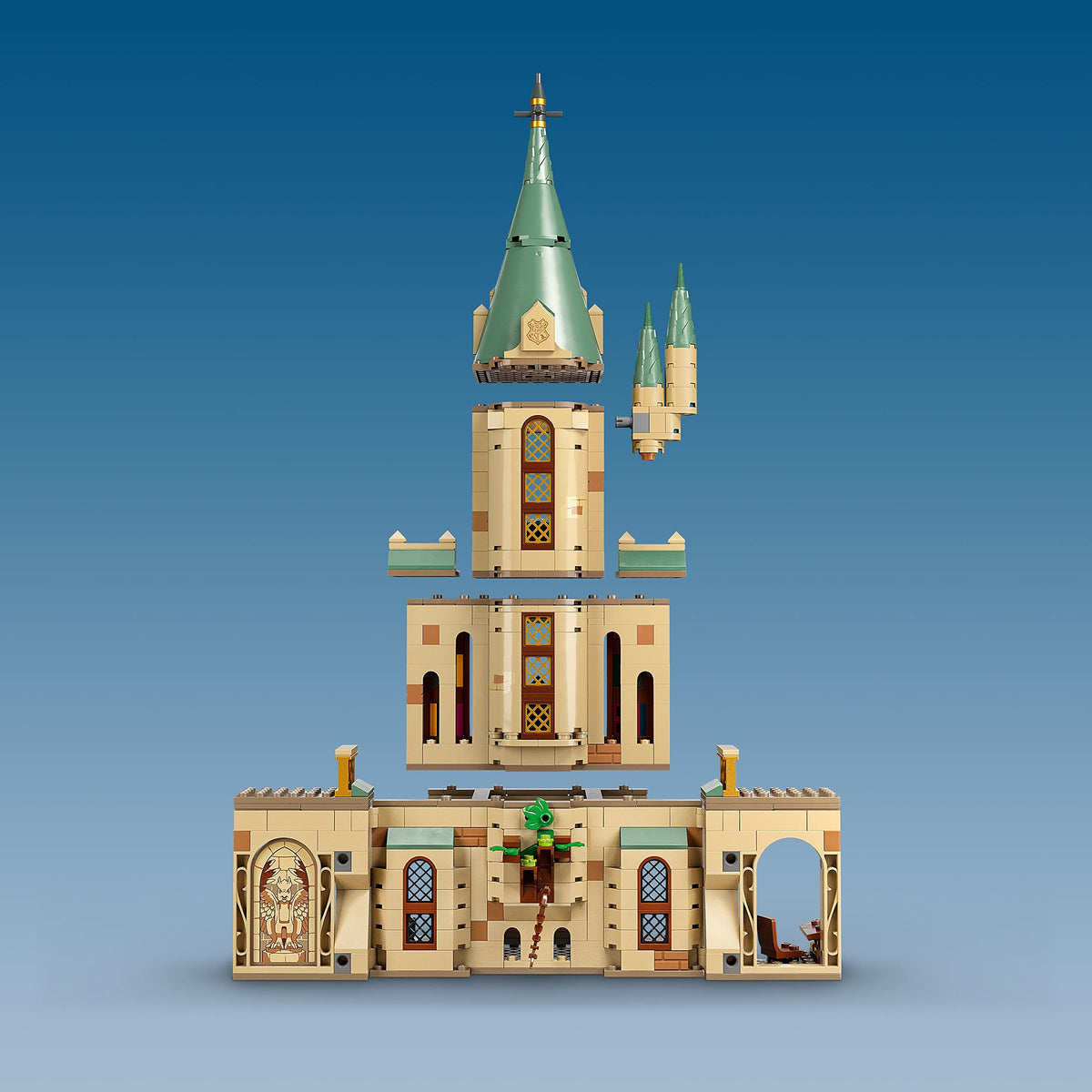 Harry Potter Castle Toy Set with 6 Minifigures Y5199