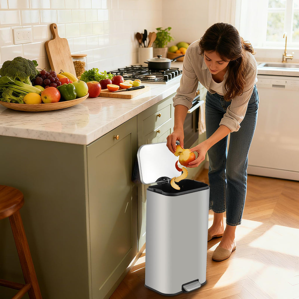 13.2 gal Stainless Steel Step Trash Can U614661
